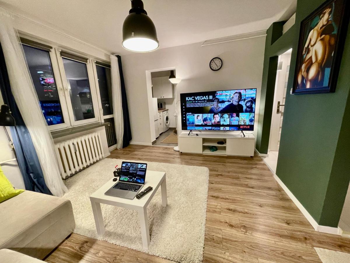 Holiday Metro Fast Wifi Tv'70 Netflix Hbo Appletv Warschau Exterior foto