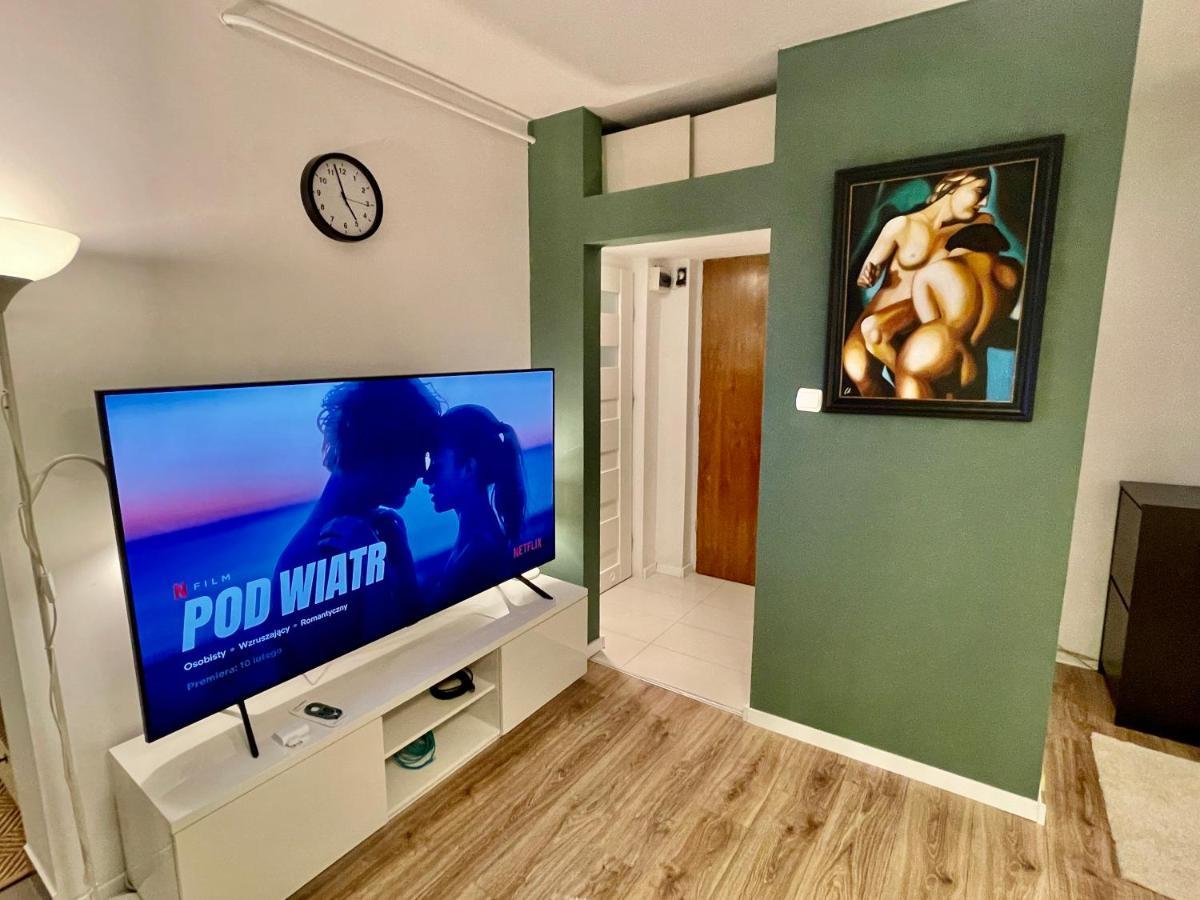 Holiday Metro Fast Wifi Tv'70 Netflix Hbo Appletv Warschau Exterior foto