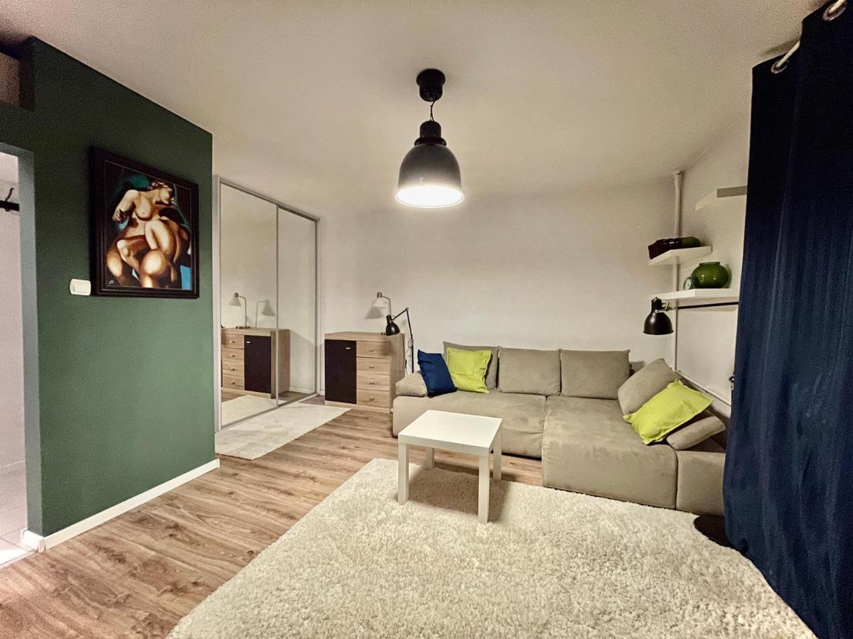 Holiday Metro Fast Wifi Tv'70 Netflix Hbo Appletv Warschau Exterior foto