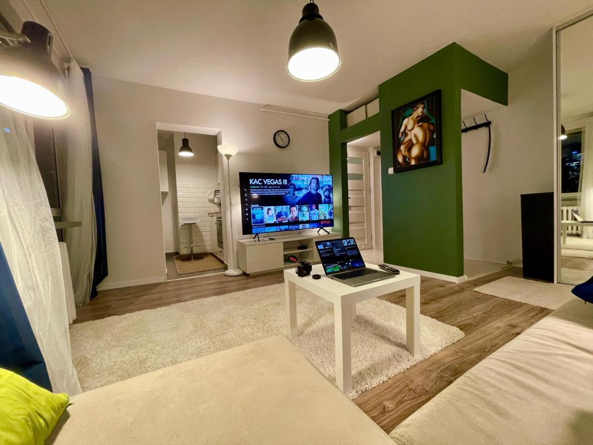 Holiday Metro Fast Wifi Tv'70 Netflix Hbo Appletv Warschau Exterior foto