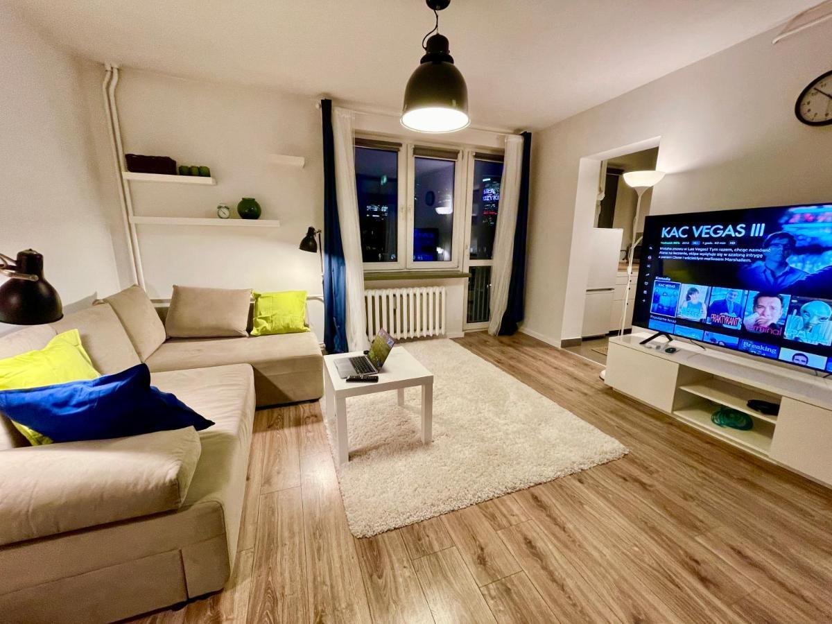 Holiday Metro Fast Wifi Tv'70 Netflix Hbo Appletv Warschau Exterior foto