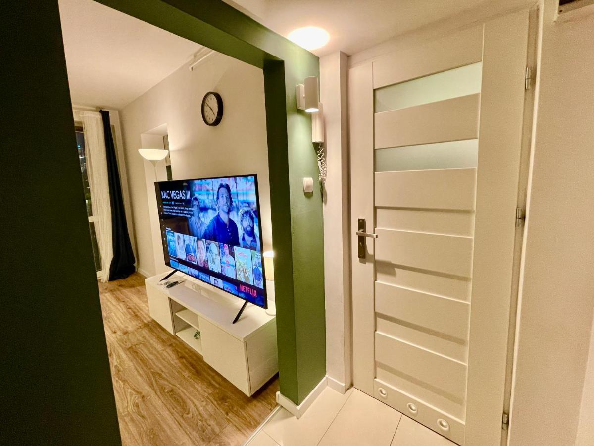 Holiday Metro Fast Wifi Tv'70 Netflix Hbo Appletv Warschau Exterior foto